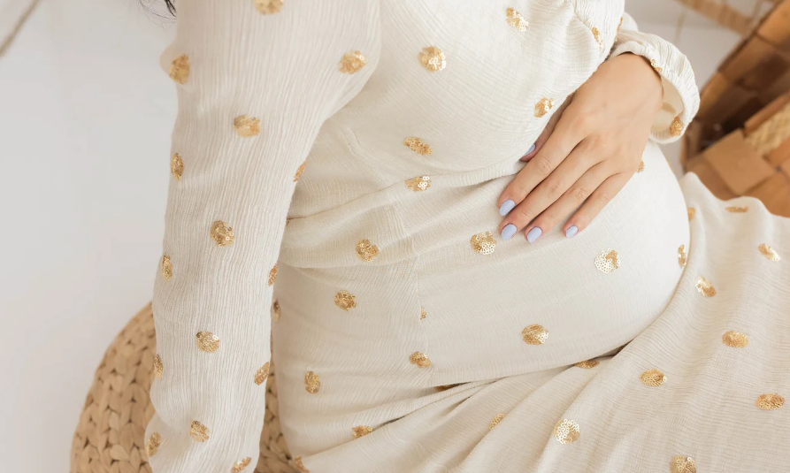 HOAKS! Perempuan Hamil Ditagih Pajak